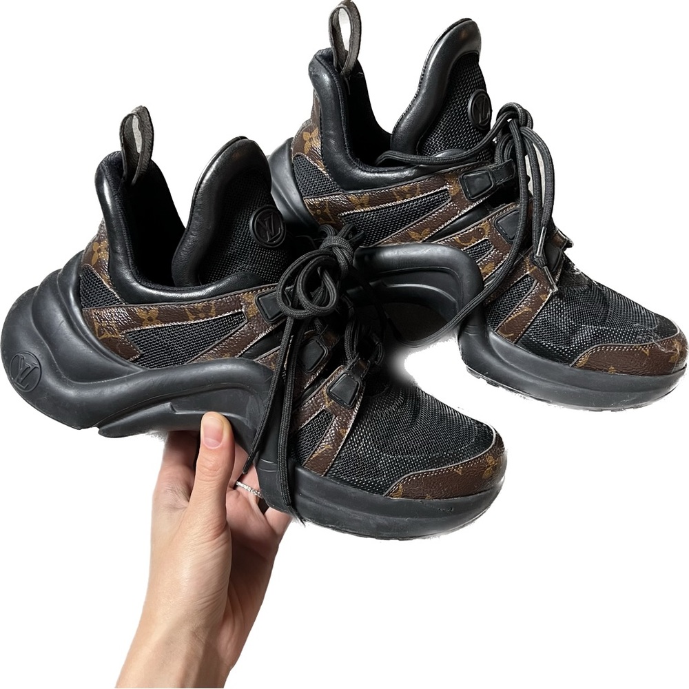AUTHENTIC LV Archlight Sneaker